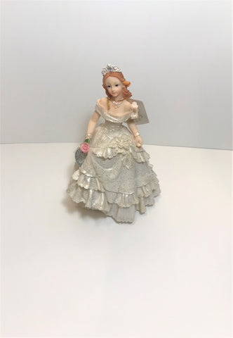 Figurine poupée 10''