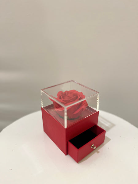 Boite bijoux et rose - Rouge