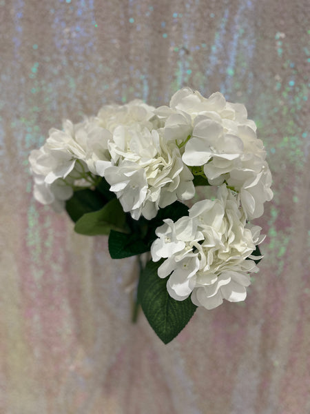 Bouquet d’hydrangée-blanc