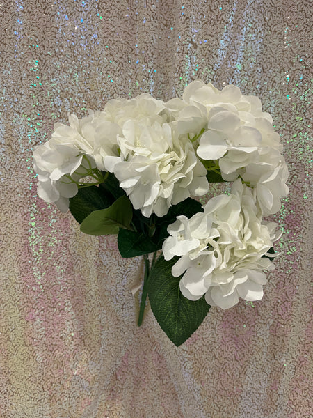 Bouquet d’hydrangée-blanc