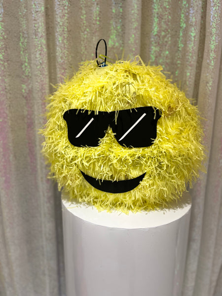 Petite piñata emoji