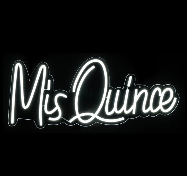 Location- Petite arche recouvert guirlande de ballons et panneau lumineux