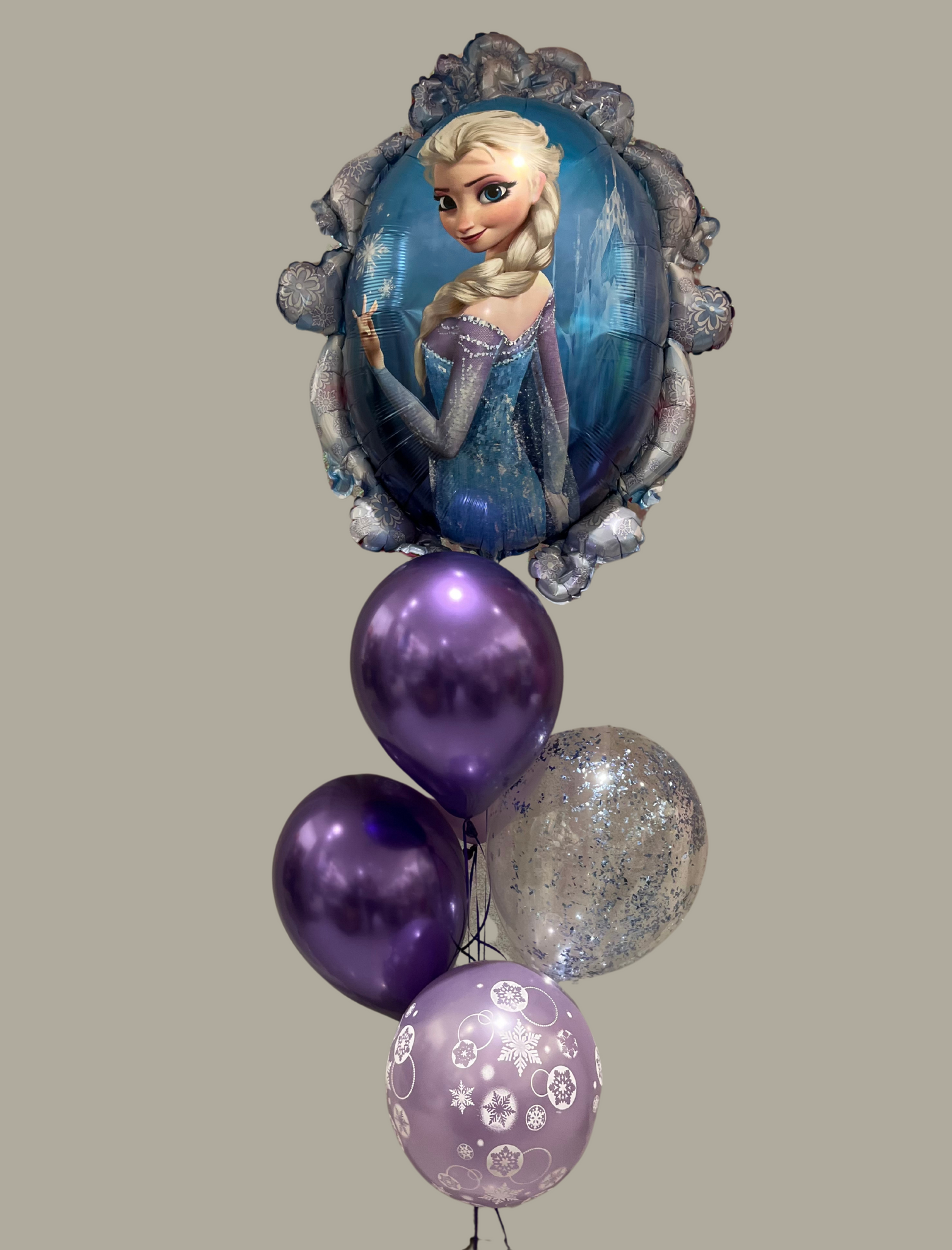 Bouquet de ballons La Reine des Neiges. prix total $40.24