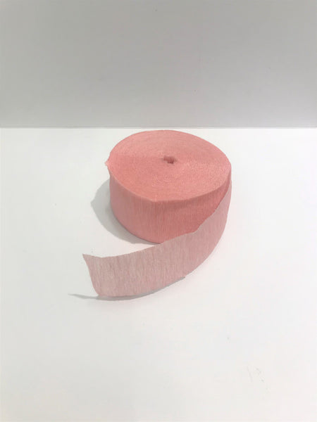guirlande papier crêpé rose pâle
