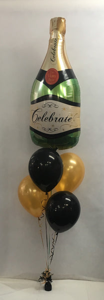 Bouquet ballon en forme de bouteille de champagne, couleurs or,noir et vert.