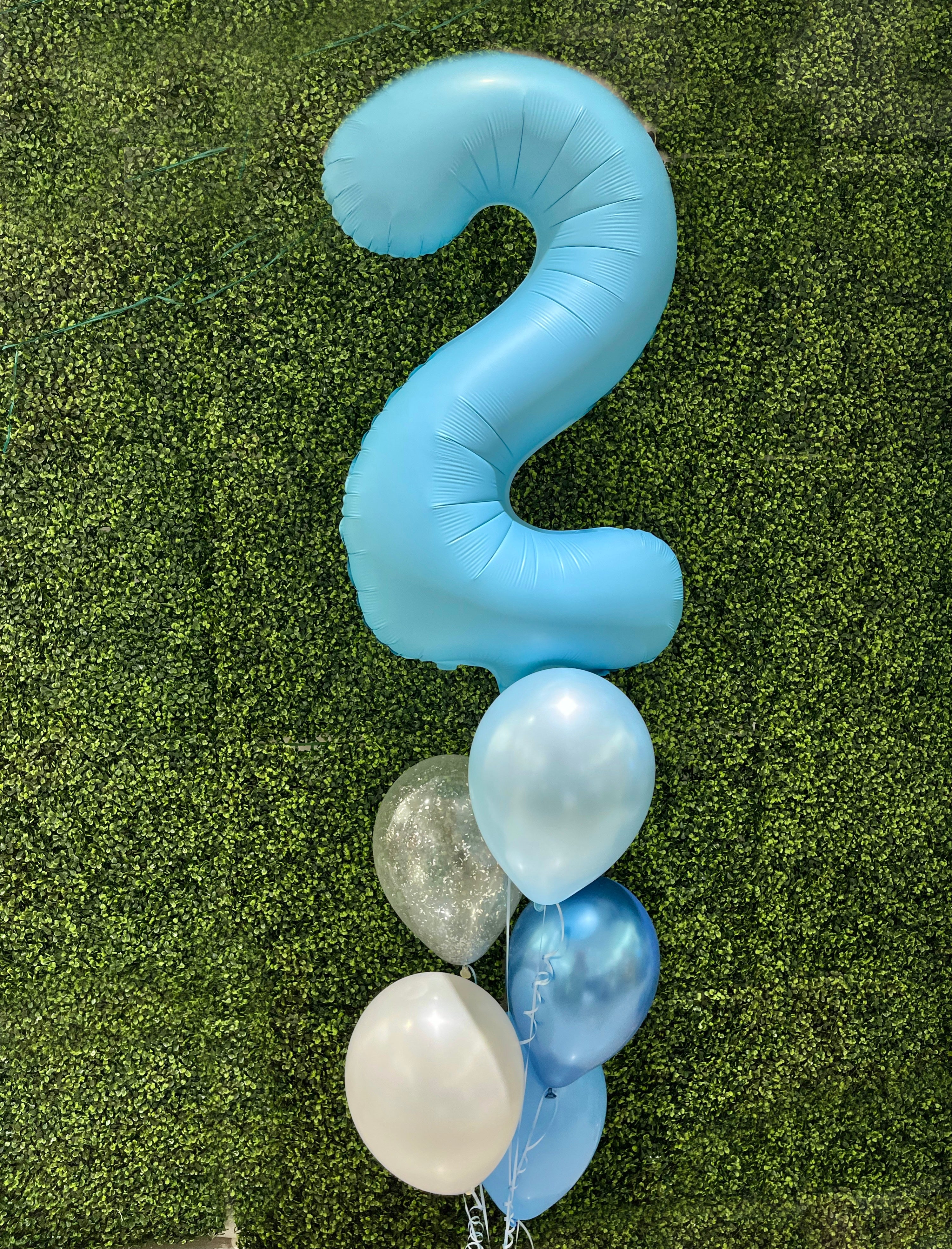 Bouquet de ballons-Grand Chiffre Bleu pastel – La Fiesta Ideal